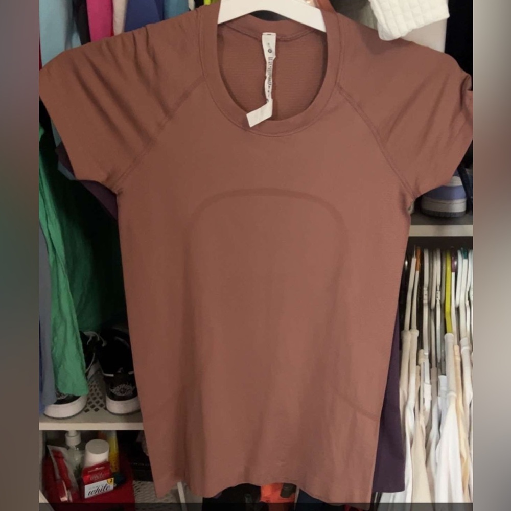 lulu swiftly tech tee